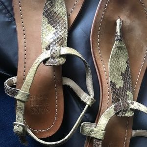 Snake Skin Sax Fifth Ave Flat Sandals Size 9M NEW ITEM FINAL SALE